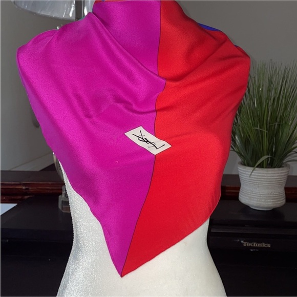 Authentic YSL  Large Scarf - Picture 1 of 5